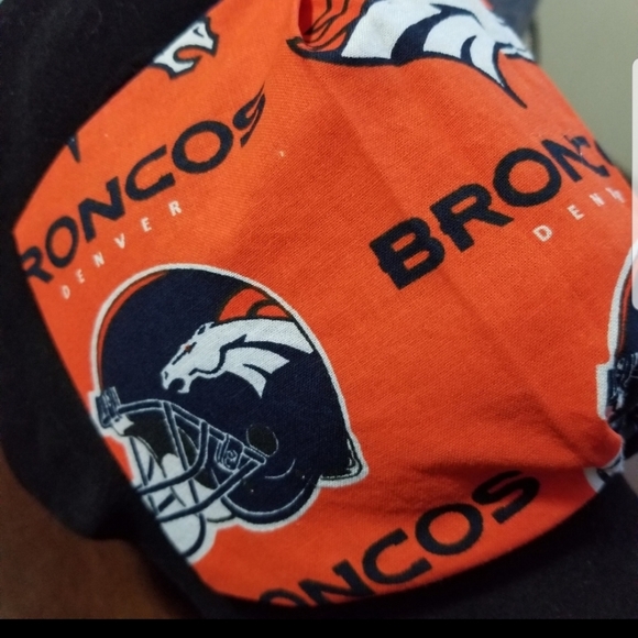 Handmade Denver Broncos helmet & logo on Orange background - Picture 5 of 8